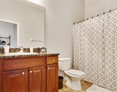 7001 Interbay Boulevard - Photo Thumbnail 12