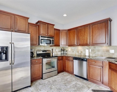 7001 Interbay Boulevard - Photo Thumbnail 1