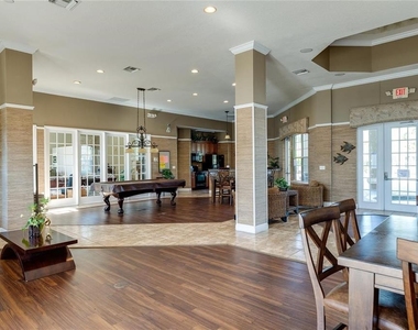 7001 Interbay Boulevard - Photo Thumbnail 11