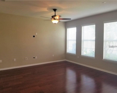 7001 Interbay Boulevard - Photo Thumbnail 2