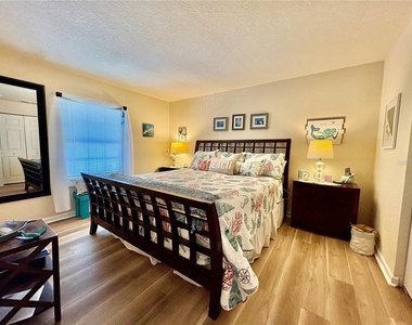 5184 Beach Drive Se - Photo Thumbnail 12