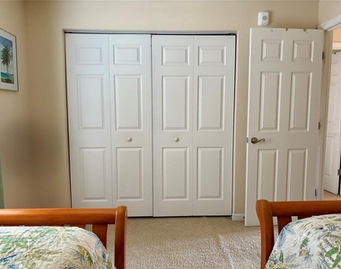 5184 Beach Drive Se - Photo Thumbnail 17