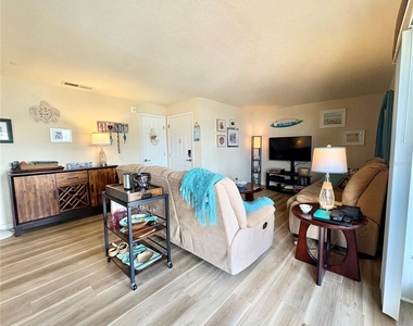5184 Beach Drive Se - Photo Thumbnail 8