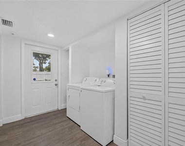 10004 N 25th Street - Photo Thumbnail 30