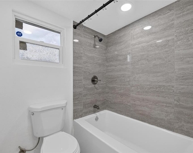 10004 N 25th Street - Photo Thumbnail 29