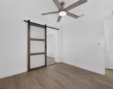 10004 N 25th Street - Photo Thumbnail 27