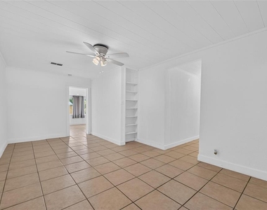 1005 E Flora Street - Photo Thumbnail 25