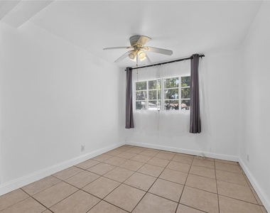 1005 E Flora Street - Photo Thumbnail 18