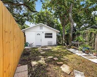 1005 E Flora Street - Photo Thumbnail 44