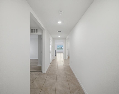 2812 Gumbo Limbo Drive - Photo Thumbnail 1