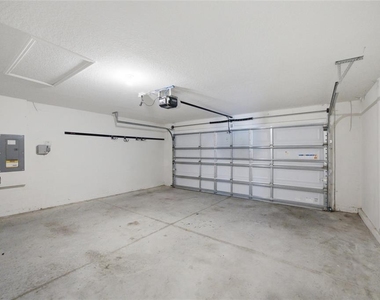 2812 Gumbo Limbo Drive - Photo Thumbnail 27