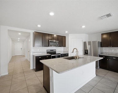 2812 Gumbo Limbo Drive - Photo Thumbnail 3