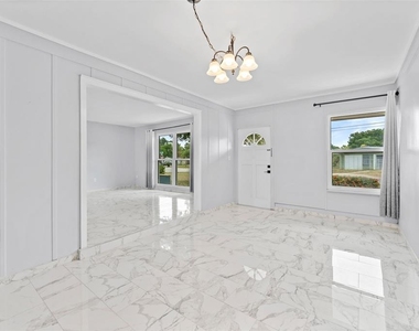 3230 51st Street N - Photo Thumbnail 3