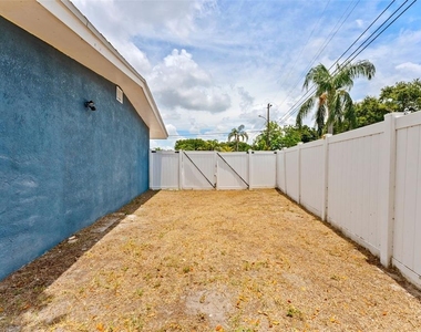 3230 51st Street N - Photo Thumbnail 25