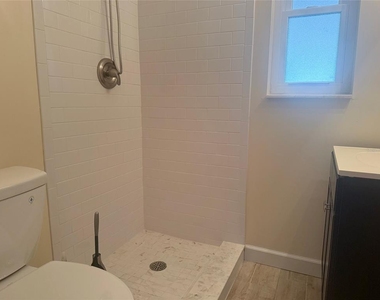 8916 Narcissus Avenue - Photo Thumbnail 9