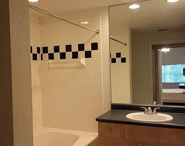 520 Armenia Avenue S - Photo Thumbnail 11