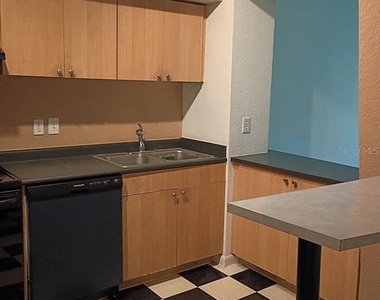 520 Armenia Avenue S - Photo Thumbnail 1