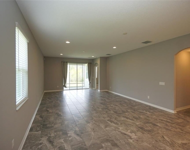 19460 Blossom Vine Lane - Photo Thumbnail 5