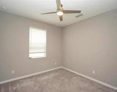 19460 Blossom Vine Lane - Photo Thumbnail 33