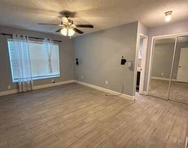 1215 Tuxford Drive - Photo Thumbnail 5