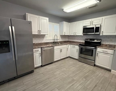 1215 Tuxford Drive - Photo Thumbnail 9