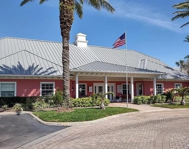 3893 Pompano Drive Se - Photo Thumbnail 13