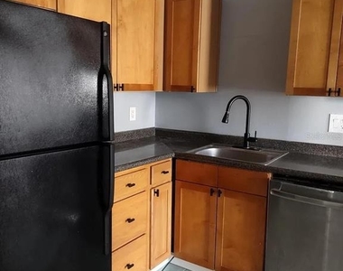 3893 Pompano Drive Se - Photo Thumbnail 4