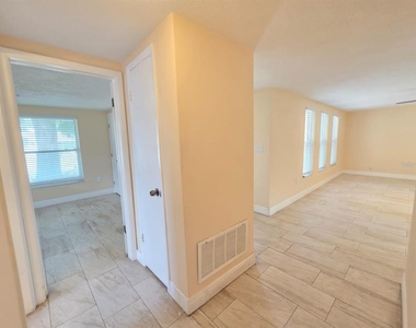 7730 Greybirch Terrace - Photo Thumbnail 2