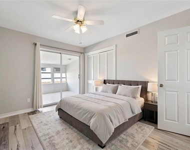 5056 42nd Street S - Photo Thumbnail 6