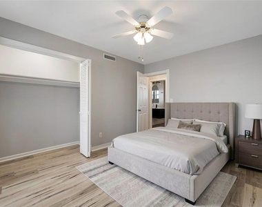 5056 42nd Street S - Photo Thumbnail 5