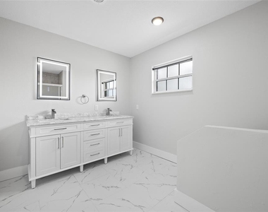 5056 42nd Street S - Photo Thumbnail 37