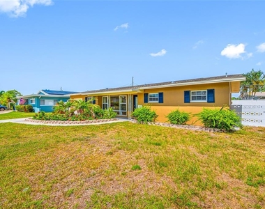 5056 42nd Street S - Photo Thumbnail 54