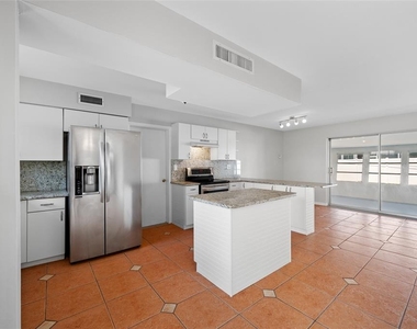 5056 42nd Street S - Photo Thumbnail 14