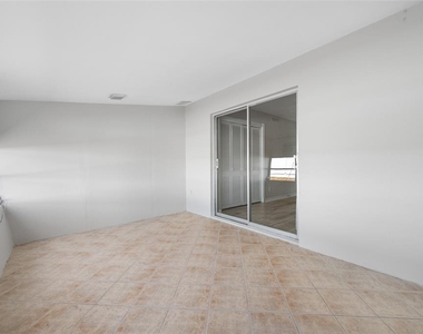 5056 42nd Street S - Photo Thumbnail 28