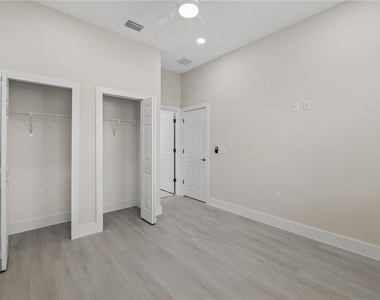 6976 Belltree Court - Photo Thumbnail 10