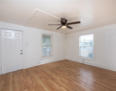1701 S 14th - Photo Thumbnail 7