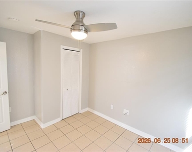 1254 Grove Street - Photo Thumbnail 12