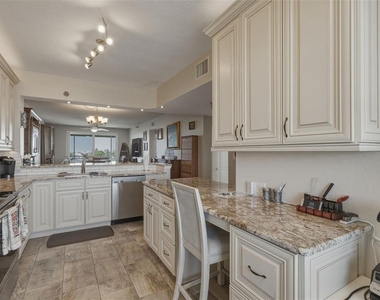 7872 Sailboat Key Boulevard S - Photo Thumbnail 8