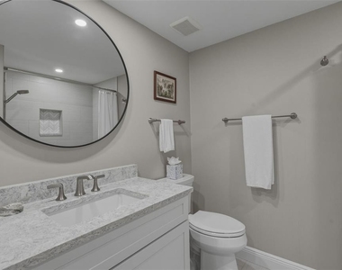 7872 Sailboat Key Boulevard S - Photo Thumbnail 22