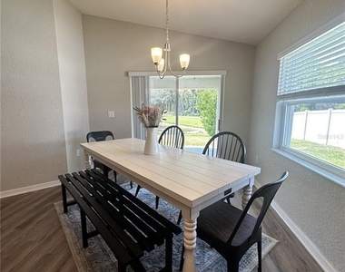 6911 Gideon Cir - Photo Thumbnail 11