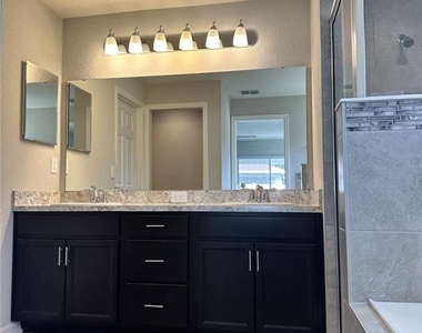 6911 Gideon Cir - Photo Thumbnail 19