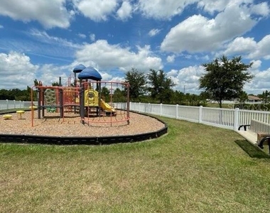 6911 Gideon Cir - Photo Thumbnail 31