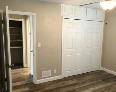 520 70th Street N - Photo Thumbnail 8