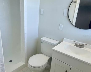 1920 E Edgewood Drive - Photo Thumbnail 11