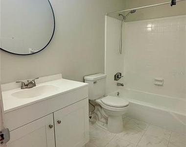 1920 E Edgewood Drive - Photo Thumbnail 9