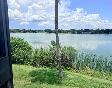 1920 E Edgewood Drive - Photo Thumbnail 14