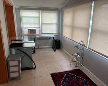 1010 Osprey Court - Photo Thumbnail 24