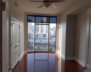 275 Bayshore Boulevard - Photo Thumbnail 2