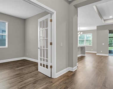 19455 Redwood Point Drive - Photo Thumbnail 13