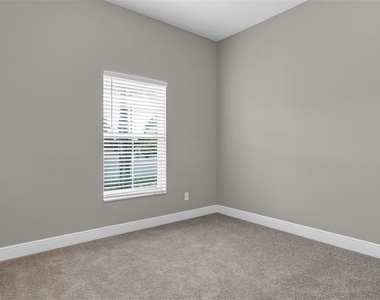19455 Redwood Point Drive - Photo Thumbnail 23